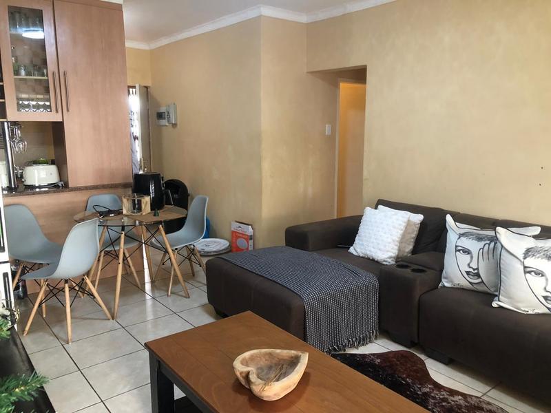 2 Bedroom Property for Sale in Pretoria North Gauteng