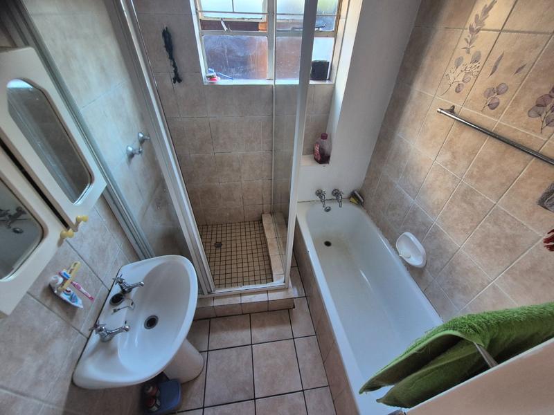 2 Bedroom Property for Sale in Pretoria North Gauteng