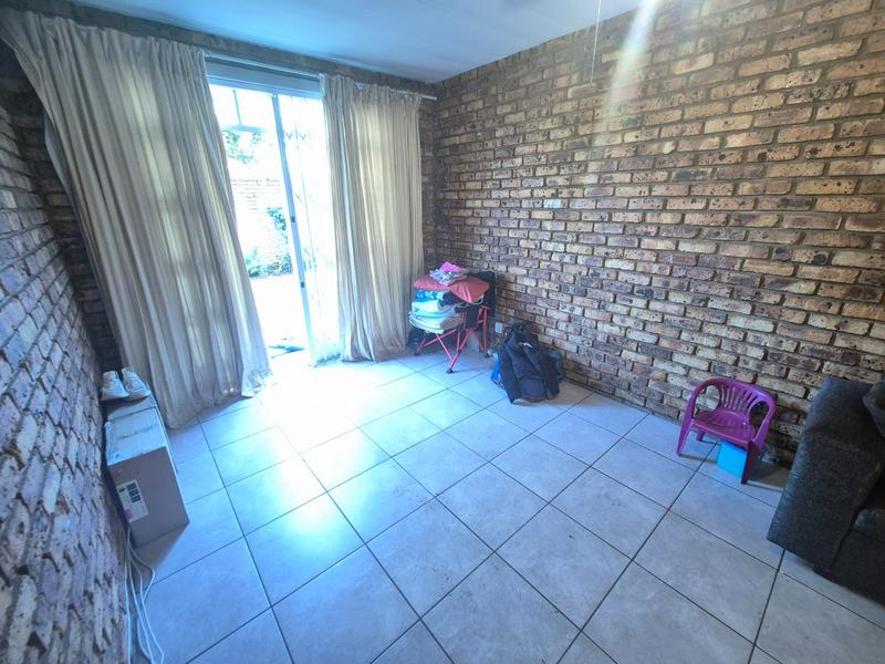 2 Bedroom Property for Sale in Pretoria North Gauteng