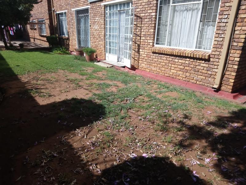 2 Bedroom Property for Sale in Pretoria North Gauteng
