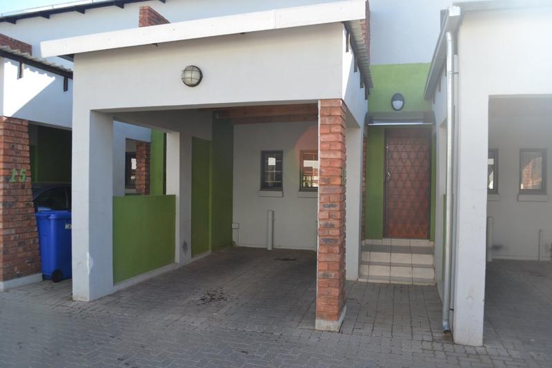 2 Bedroom Property for Sale in Pretoria North Gauteng