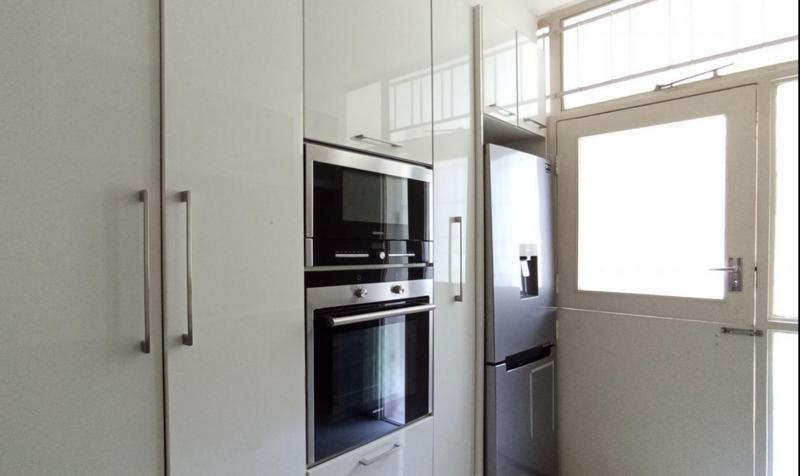2 Bedroom Property for Sale in Benmore Gardens Gauteng