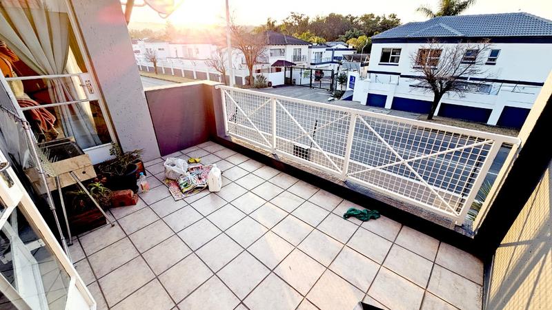 2 Bedroom Property for Sale in New Redruth Gauteng