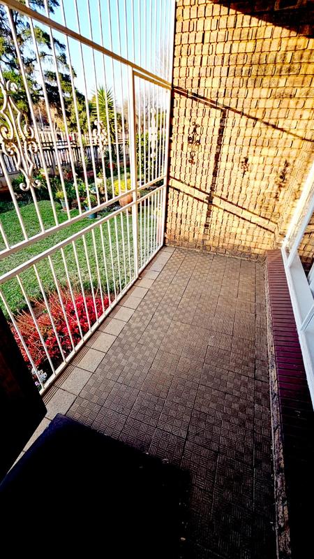 2 Bedroom Property for Sale in New Redruth Gauteng