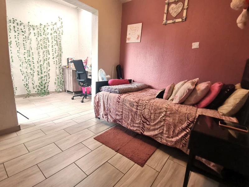 3 Bedroom Property for Sale in Roodekrans Gauteng