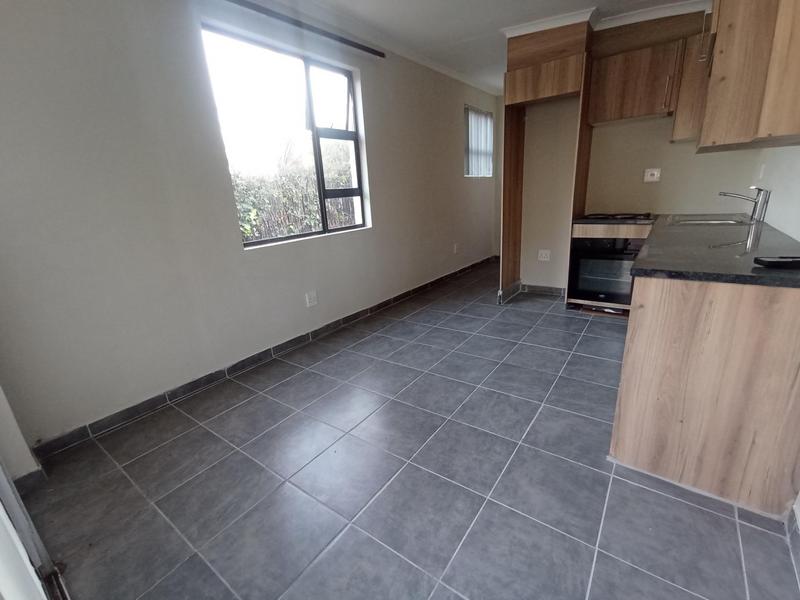 To Let 1 Bedroom Property for Rent in Lombardy East Gauteng