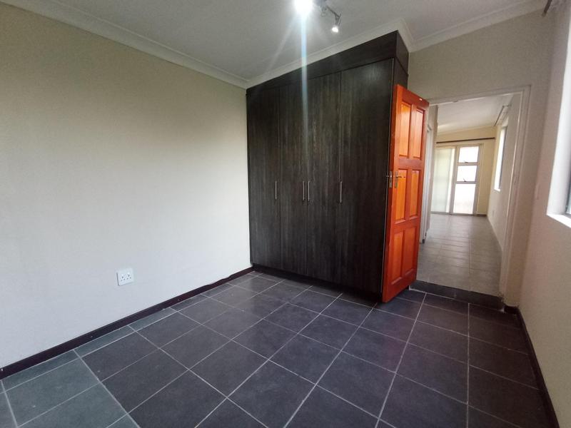 To Let 1 Bedroom Property for Rent in Lombardy East Gauteng