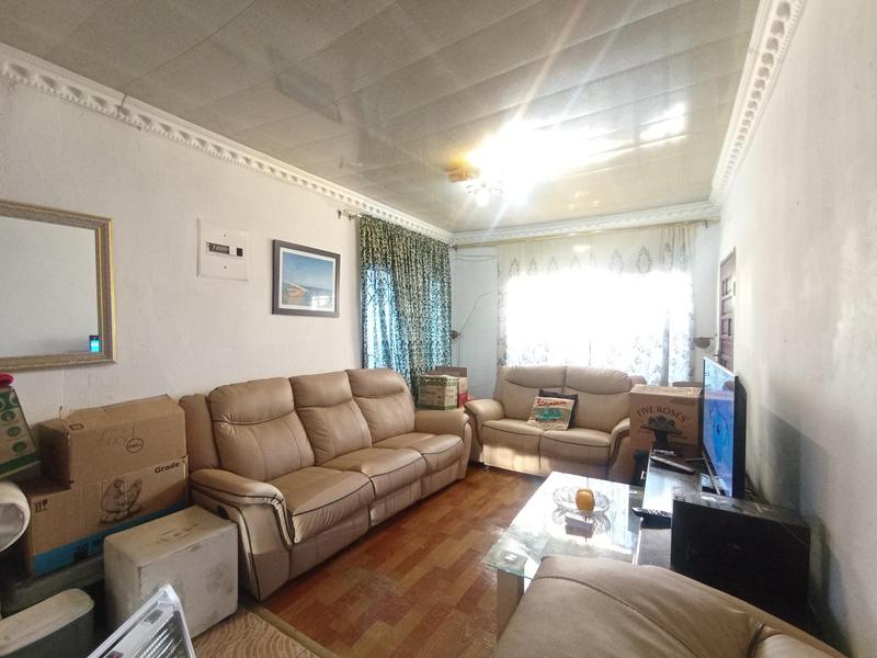 To Let 2 Bedroom Property for Rent in Phiri Gauteng