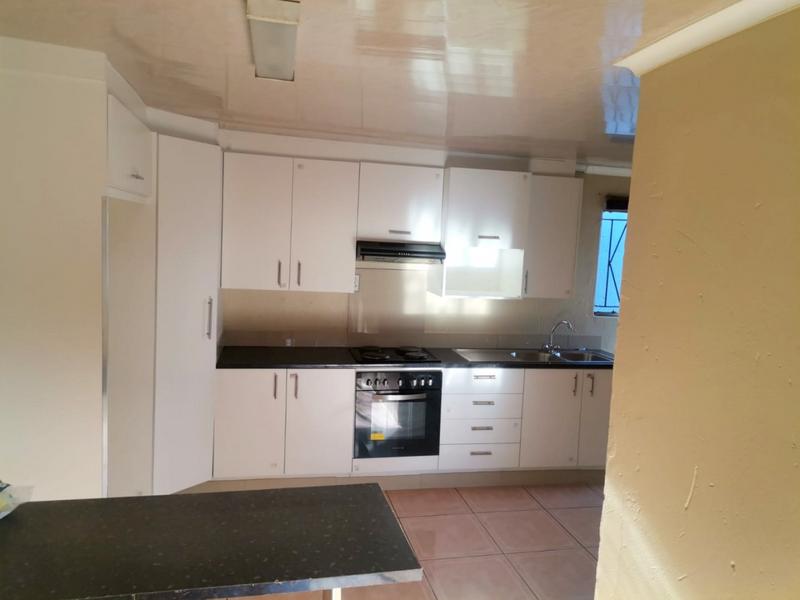 To Let 3 Bedroom Property for Rent in Glen Ridge Gauteng
