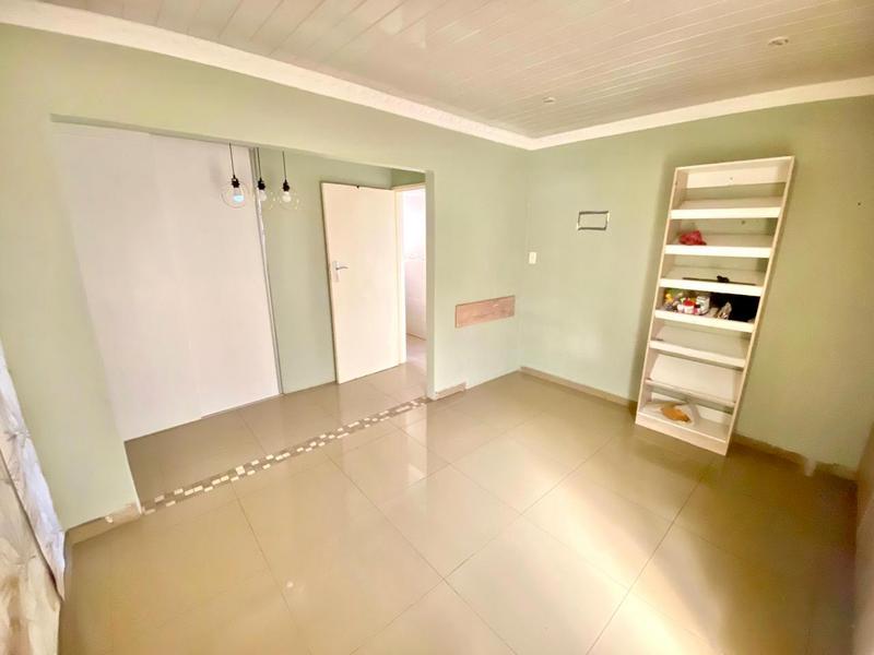 To Let 2 Bedroom Property for Rent in Protea North Gauteng