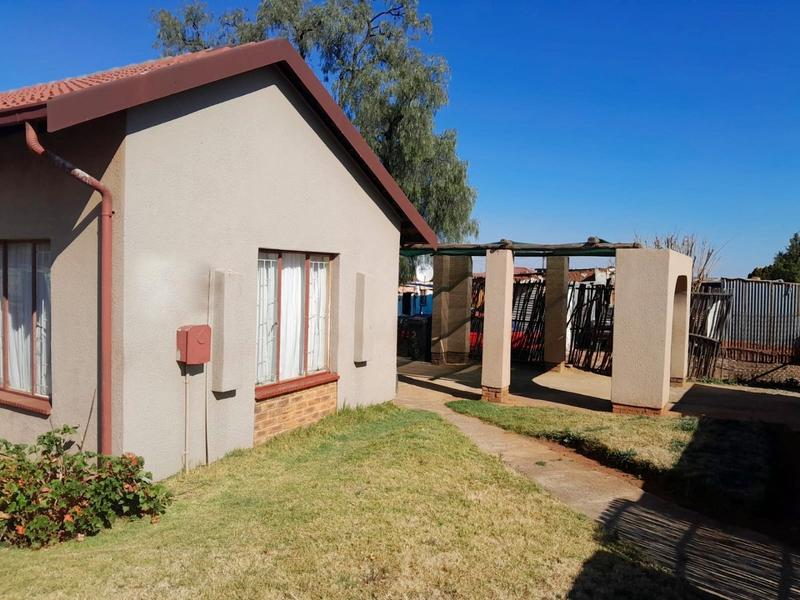 3 Bedroom Property for Sale in Munsieville Gauteng