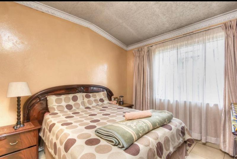 To Let 2 Bedroom Property for Rent in Phiri Gauteng