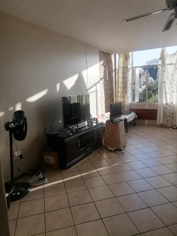 To Let 1 Bedroom Property for Rent in Sunnyside Gauteng
