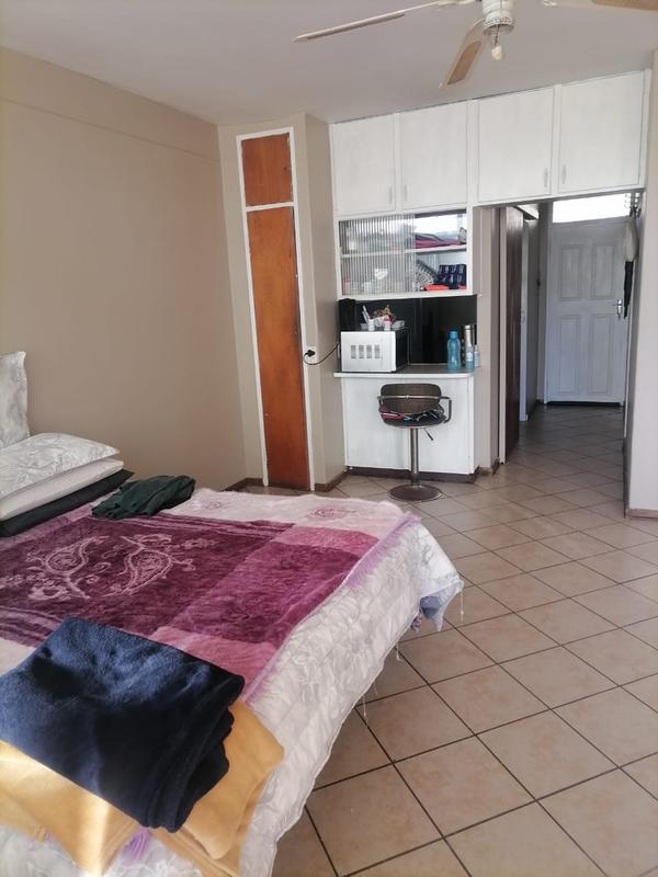 To Let 1 Bedroom Property for Rent in Sunnyside Gauteng