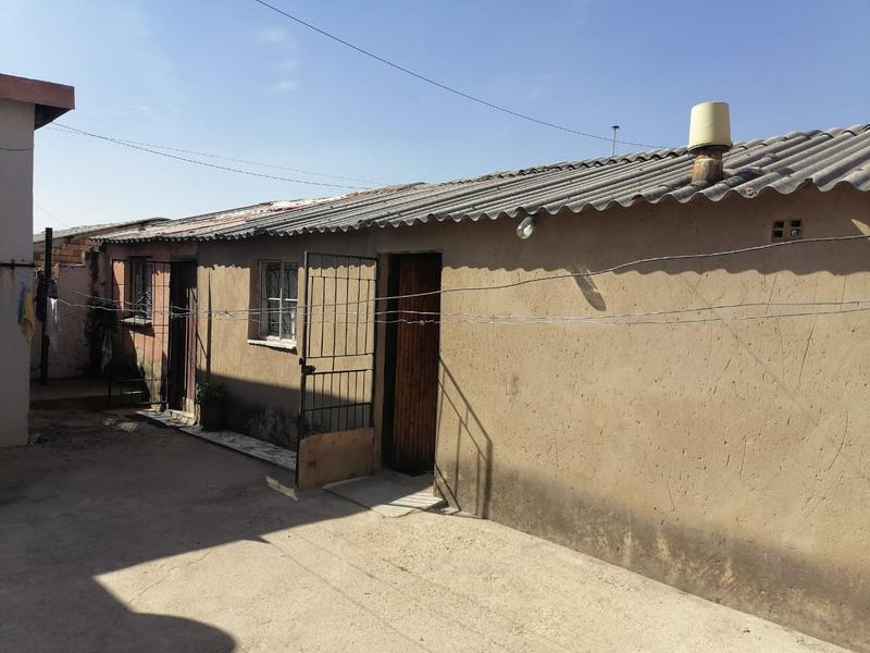 2 Bedroom Property for Sale in Jabulani Gauteng