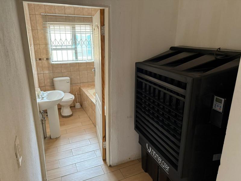 6 Bedroom Property for Sale in Soshanguve Gauteng