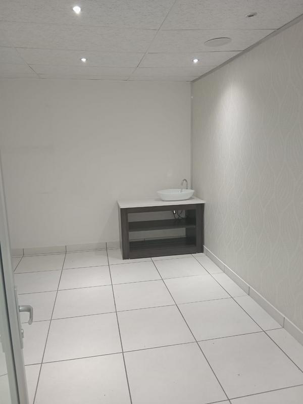 To Let commercial Property for Rent in Northmead Gauteng