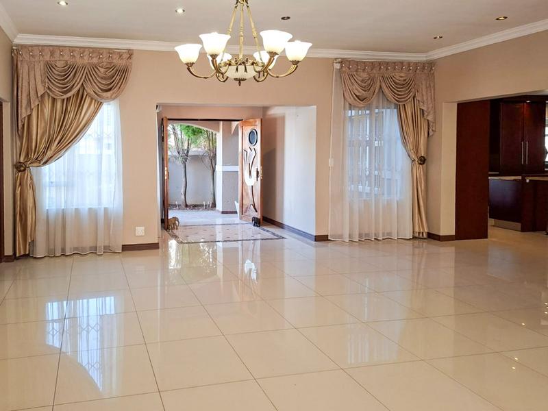 To Let 3 Bedroom Property for Rent in Midstream Estate Gauteng
