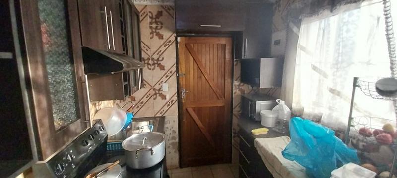 2 Bedroom Property for Sale in Clayville Gauteng