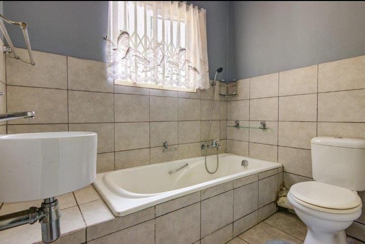 5 Bedroom Property for Sale in Norkem Park Gauteng