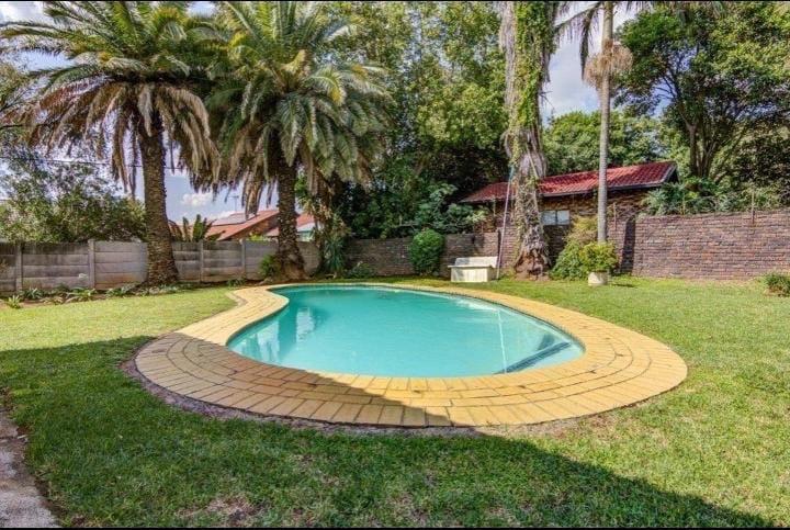 5 Bedroom Property for Sale in Norkem Park Gauteng