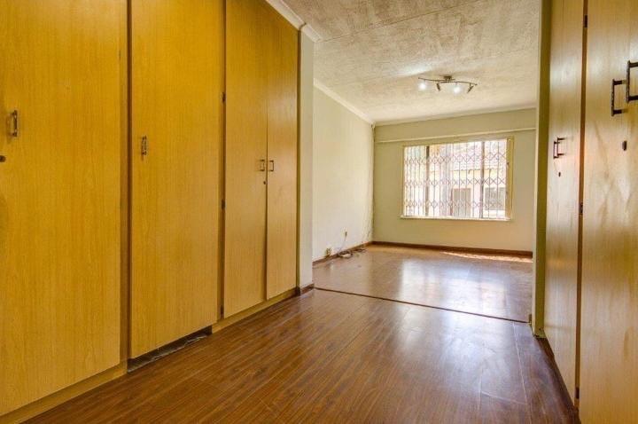 5 Bedroom Property for Sale in Norkem Park Gauteng