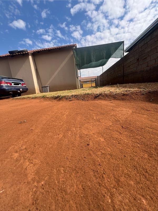 2 Bedroom Property for Sale in Vosloorus Gauteng