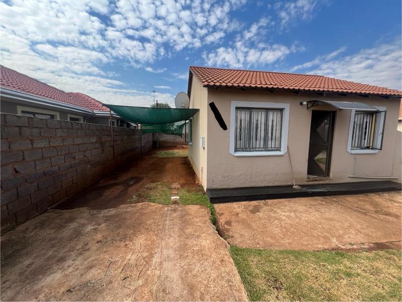 2 Bedroom Property for Sale in Vosloorus Gauteng