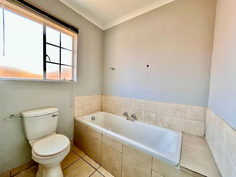 3 Bedroom Property for Sale in Magaliesberg Country Estate Gauteng