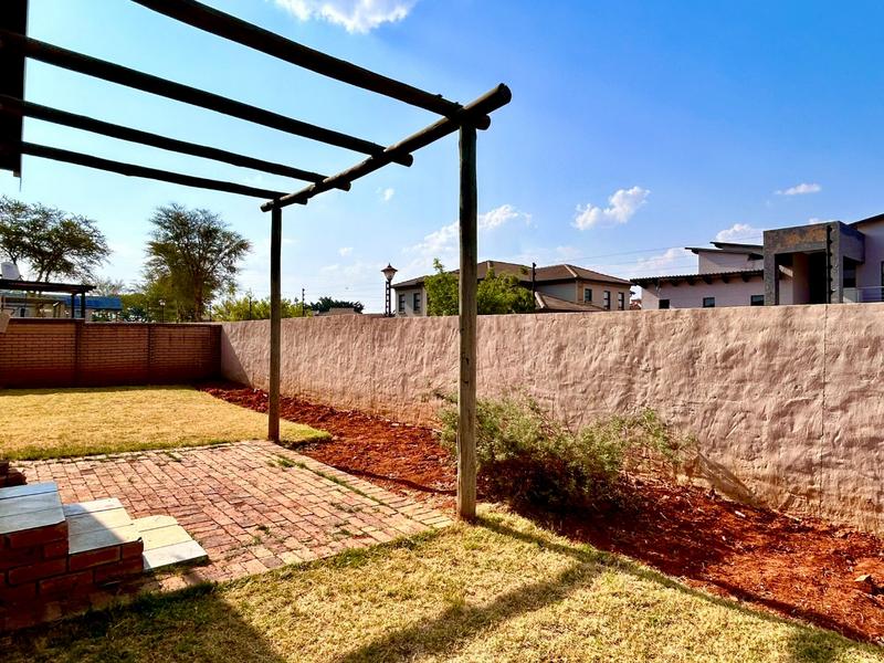 3 Bedroom Property for Sale in Magaliesberg Country Estate Gauteng