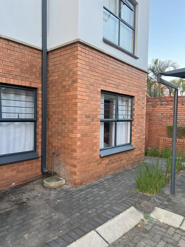 To Let 3 Bedroom Property for Rent in Equestria Gauteng