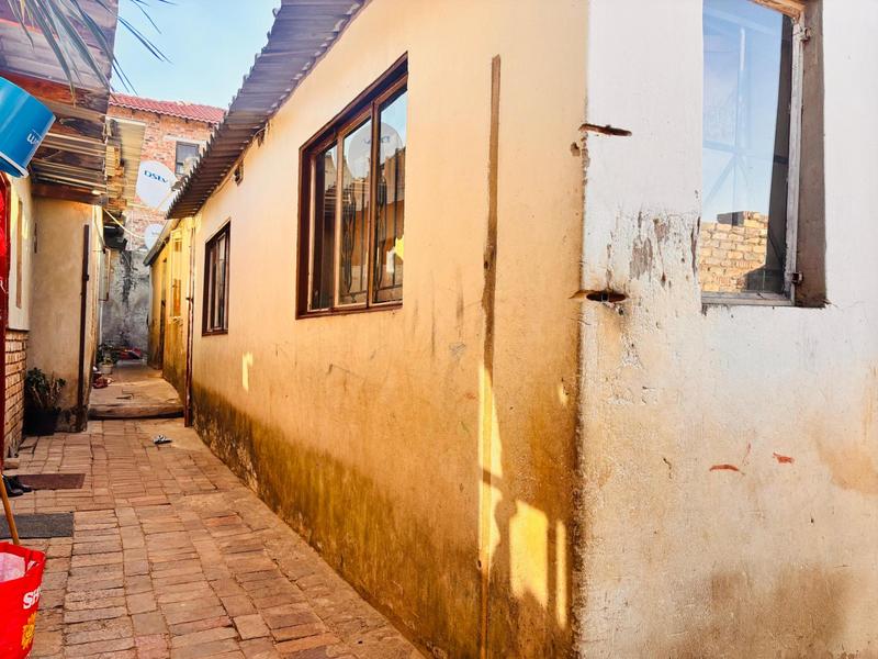 2 Bedroom Property for Sale in Cosmo City Gauteng