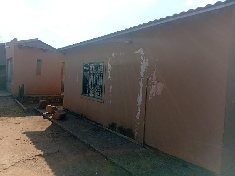 7 Bedroom Property for Sale in Villa Liza Gauteng