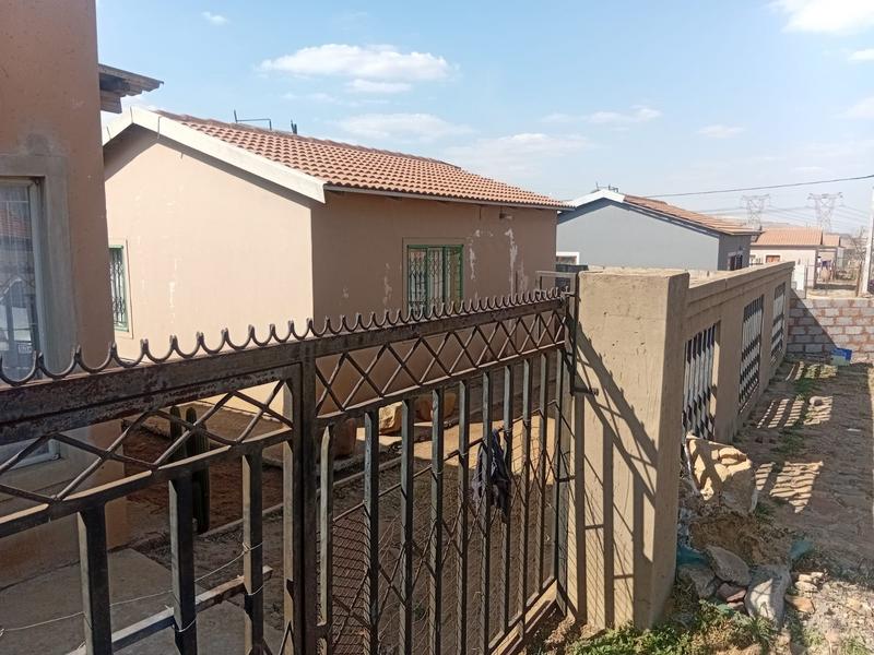 7 Bedroom Property for Sale in Villa Liza Gauteng