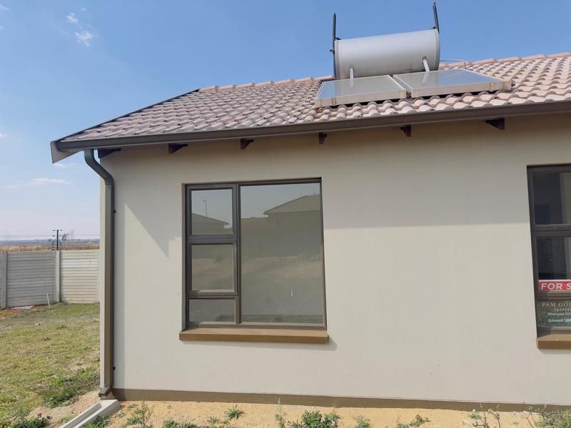 2 Bedroom Property for Sale in Windmill Park Gauteng