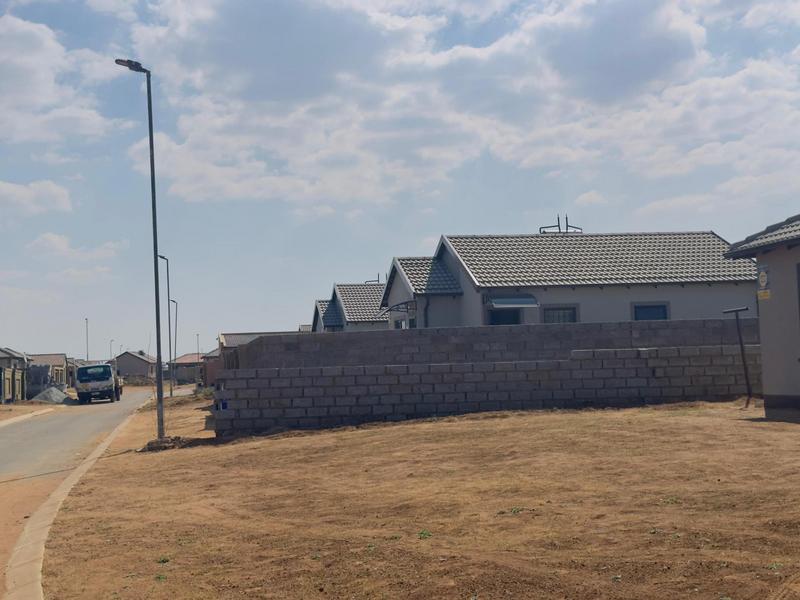 2 Bedroom Property for Sale in Windmill Park Gauteng