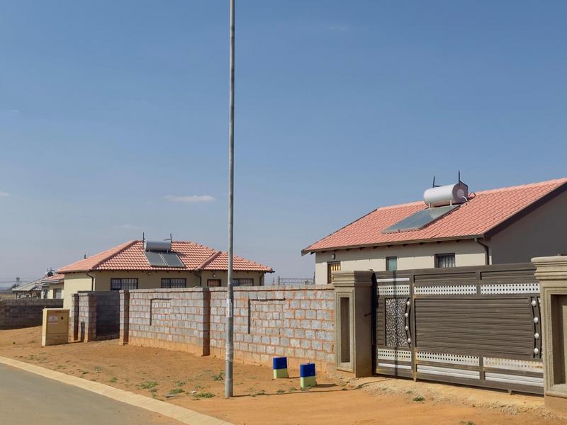 2 Bedroom Property for Sale in Windmill Park Gauteng