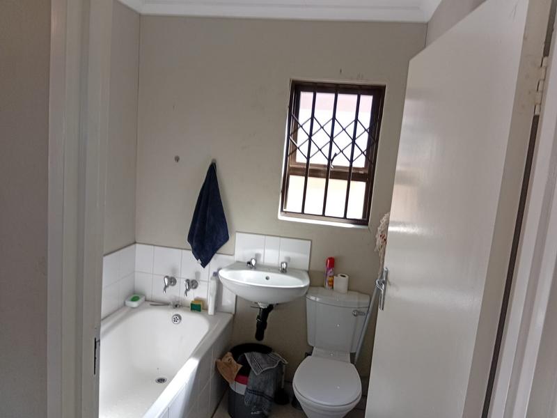 2 Bedroom Property for Sale in Windmill Park Gauteng