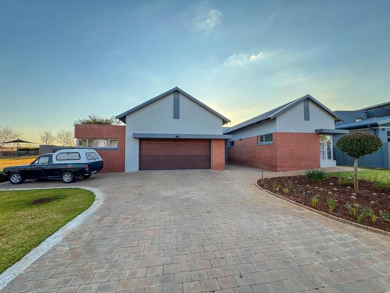 4 Bedroom Property for Sale in Midstream Ridge Gauteng