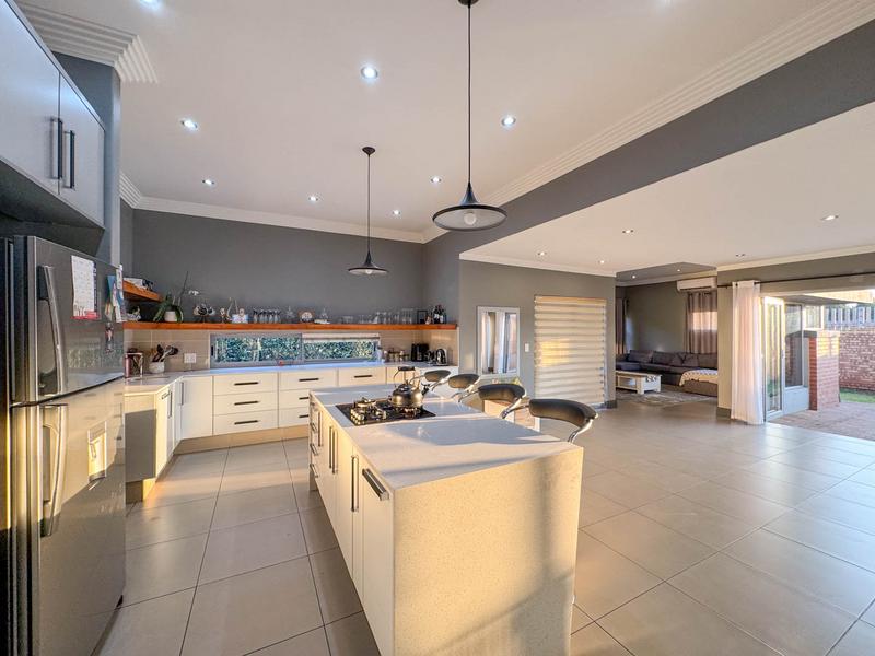 4 Bedroom Property for Sale in Midstream Ridge Gauteng