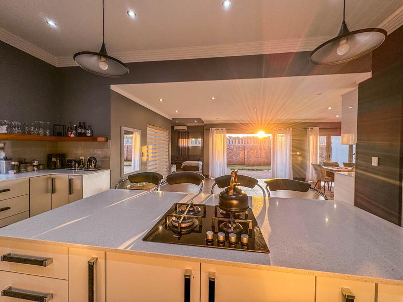 4 Bedroom Property for Sale in Midstream Ridge Gauteng