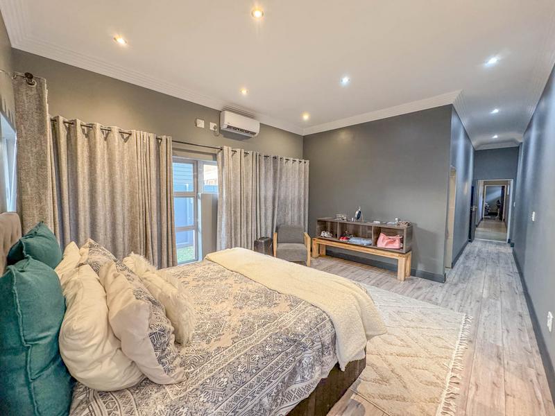 4 Bedroom Property for Sale in Midstream Ridge Gauteng