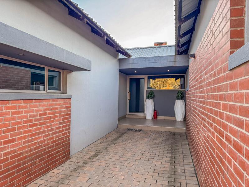 4 Bedroom Property for Sale in Midstream Ridge Gauteng