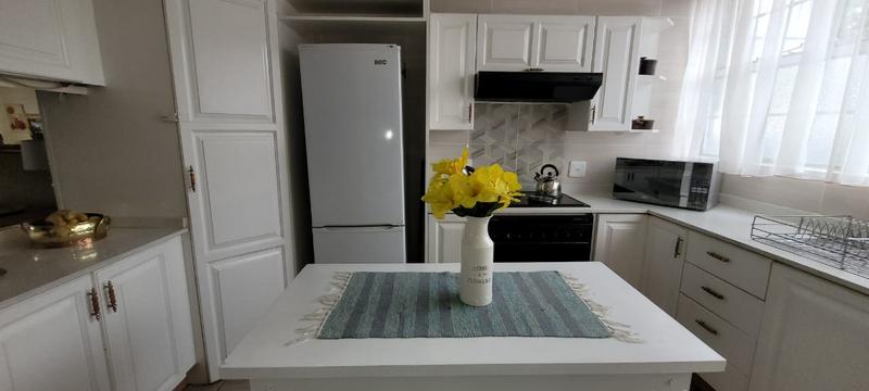 2 Bedroom Property for Sale in Alberante Gauteng