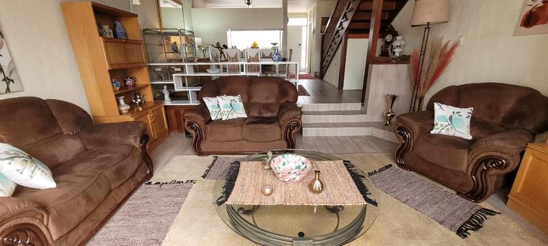 2 Bedroom Property for Sale in Alberante Gauteng
