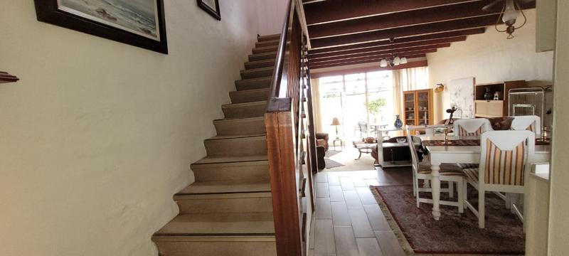 2 Bedroom Property for Sale in Alberante Gauteng