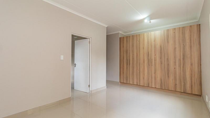 To Let 2 Bedroom Property for Rent in Erasmia Gauteng