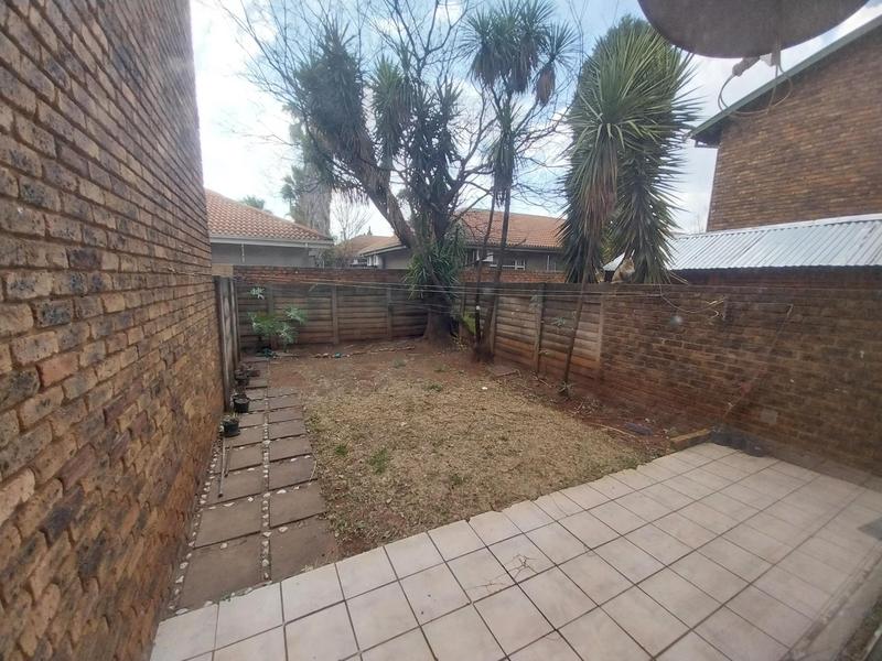 To Let 3 Bedroom Property for Rent in Erasmia Gauteng