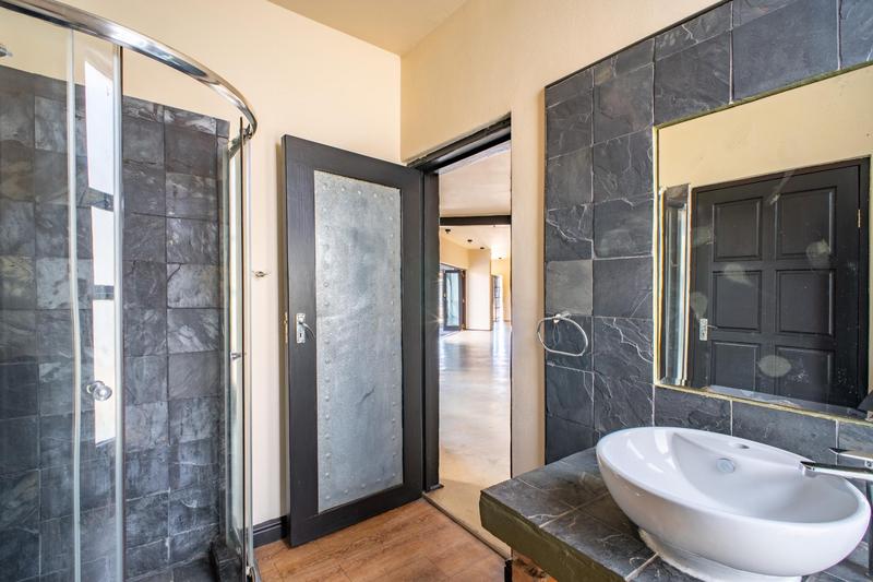 4 Bedroom Property for Sale in Copperleaf Estate Gauteng