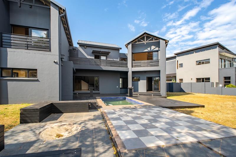 4 Bedroom Property for Sale in Copperleaf Estate Gauteng